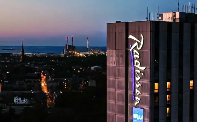 Radisson Blue hotel skilt